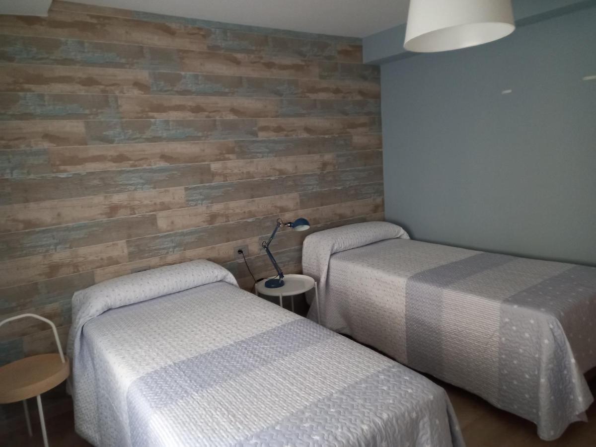 Apartamento A 350 Metros De La Playa ポブラ・ド・カラミニャル エクステリア 写真